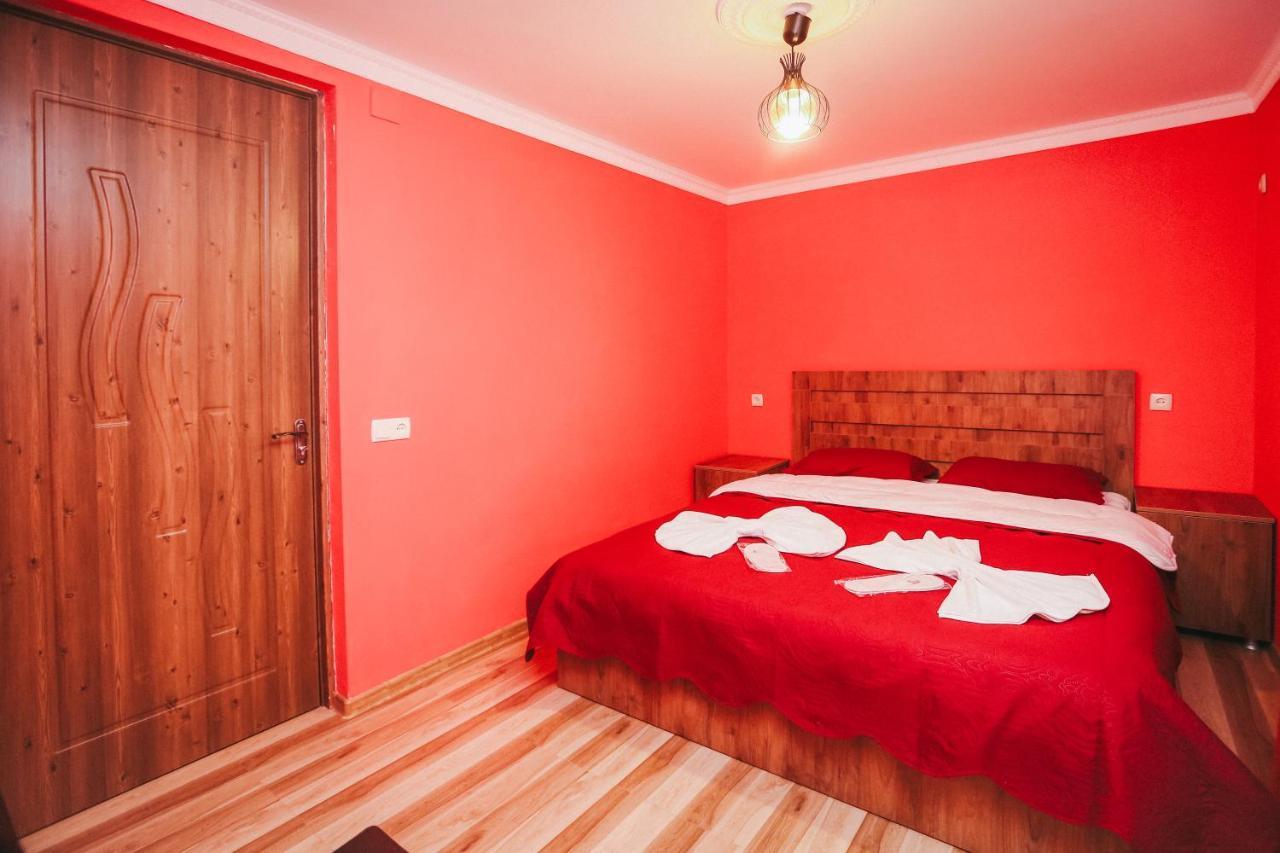 Bebo&Babu Guest House Kutaisi Exterior foto