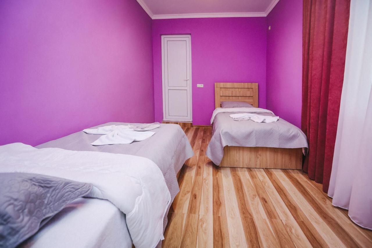 Bebo&Babu Guest House Kutaisi Exterior foto