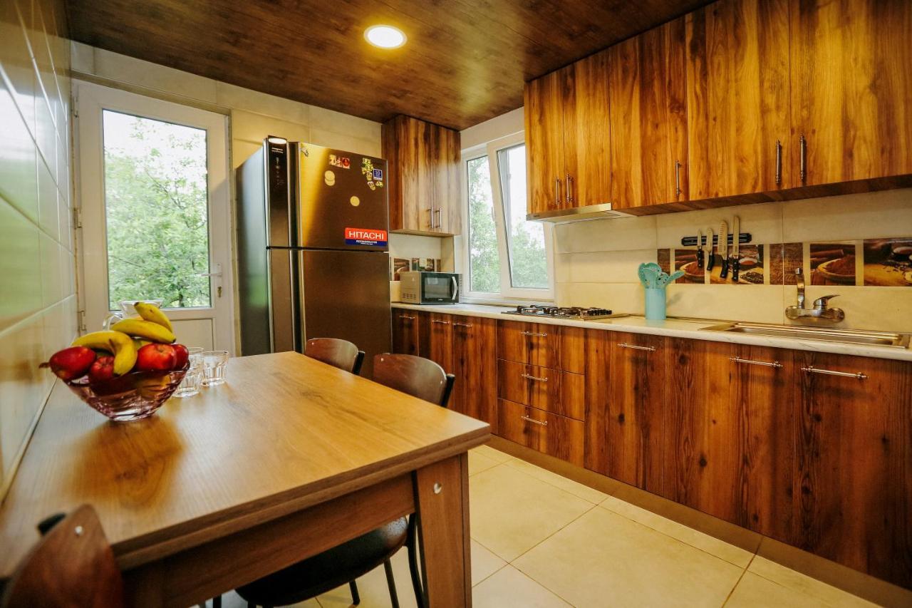 Bebo&Babu Guest House Kutaisi Exterior foto