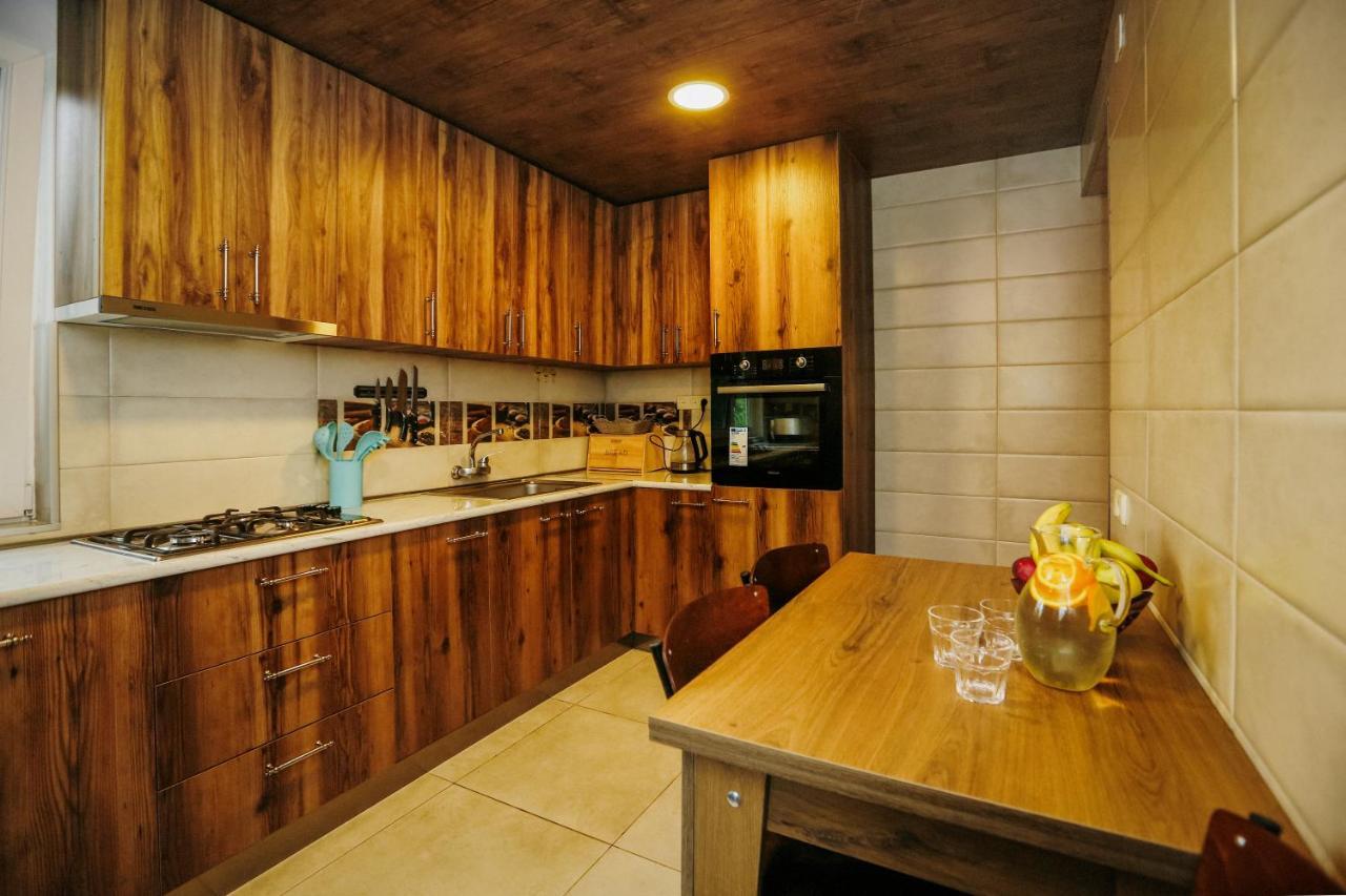 Bebo&Babu Guest House Kutaisi Exterior foto